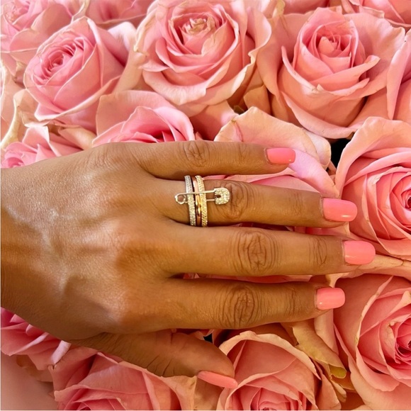 Multicolor Safety Pin Ring - Picture 6 of 6